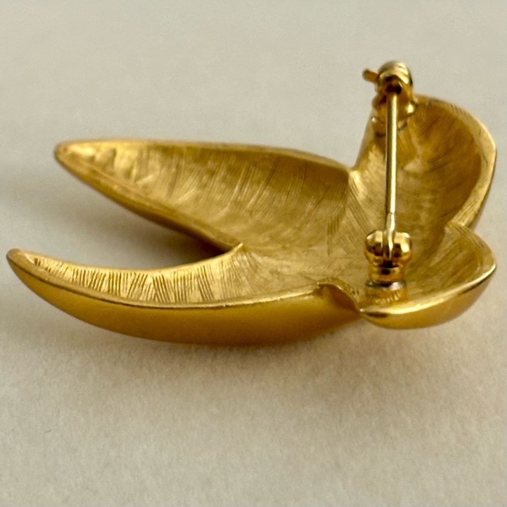Anne Klein Vintage Brooch Gold-Tone abstract Matte Pin designer office formal - Picture 9 of 9